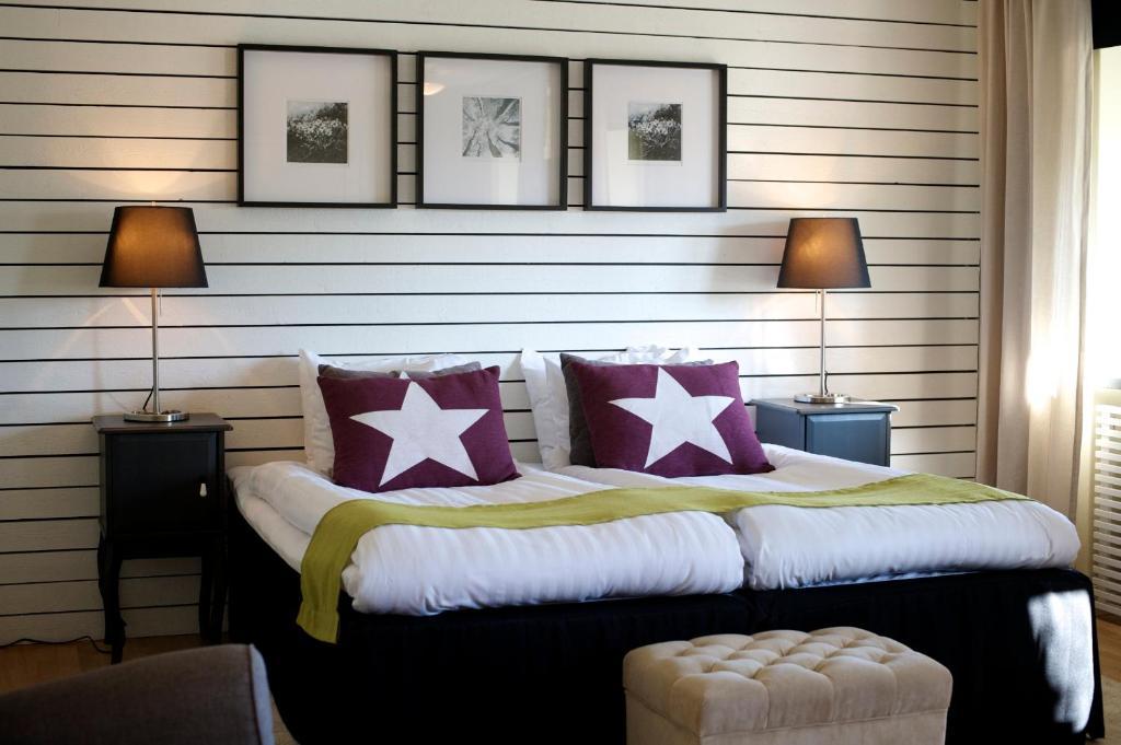 Hotell Tinget Sala Luaran gambar
