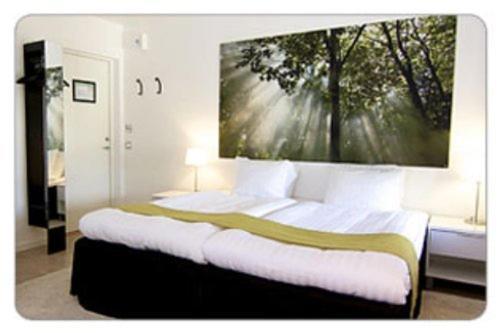Hotell Tinget Sala Bilik gambar