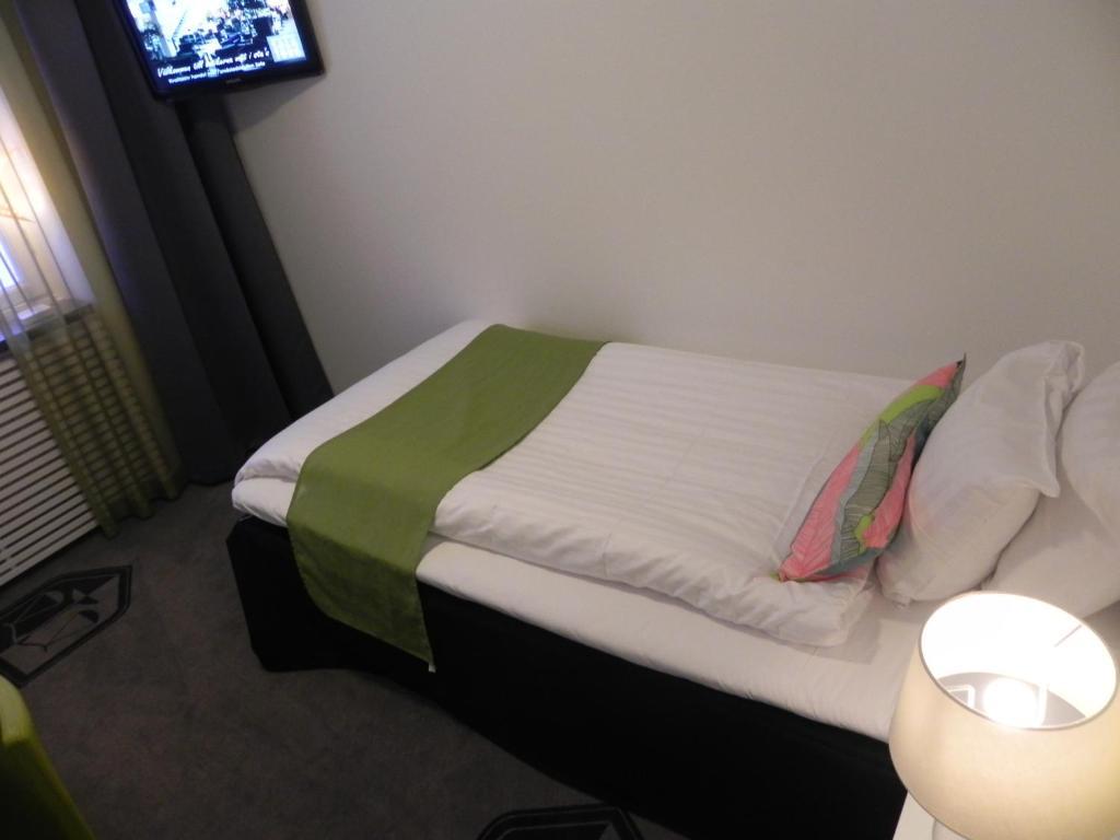 Hotell Tinget Sala Bilik gambar